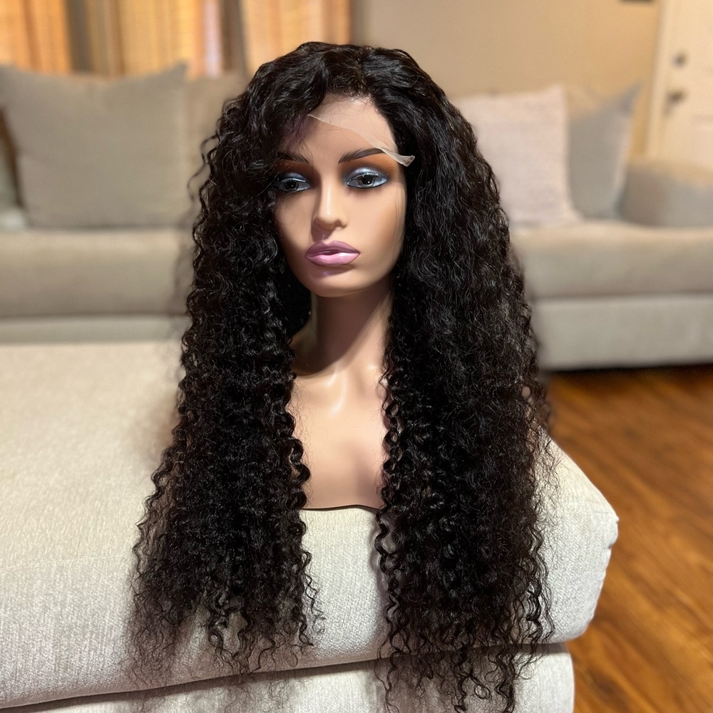 Wig - Picture 3 of 8